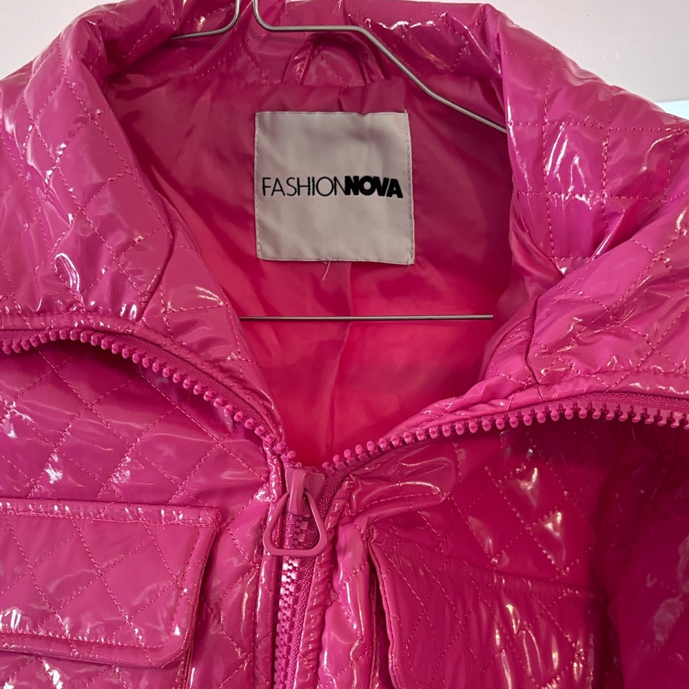 Fun Fashion Nova woman’s medium jacket great shape - Picture 3 of 5